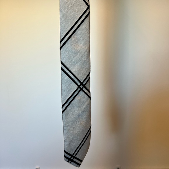 Hugo Boss Tie - Picture 2 of 2